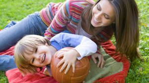 mom_and_boy_playing1